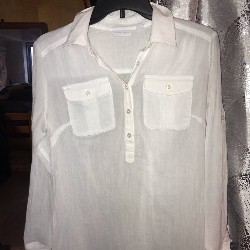 white blouse 🔸buy 1 get 1 50%🔶